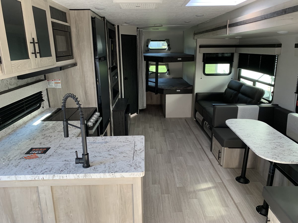 Room for the little ones is always important!

Check it out!👇
2023 Connect 291BHK

🌟Spacious Kitchen
🌟 Farmhouse sink
🌟Family Dining 
🌟Hidden Storage 
🌟Double Bathroom Access 
🌟Outdoor Kitchen

#familyfun #designerkitchen #outdoors #wherewewander  #rvlifewithkids