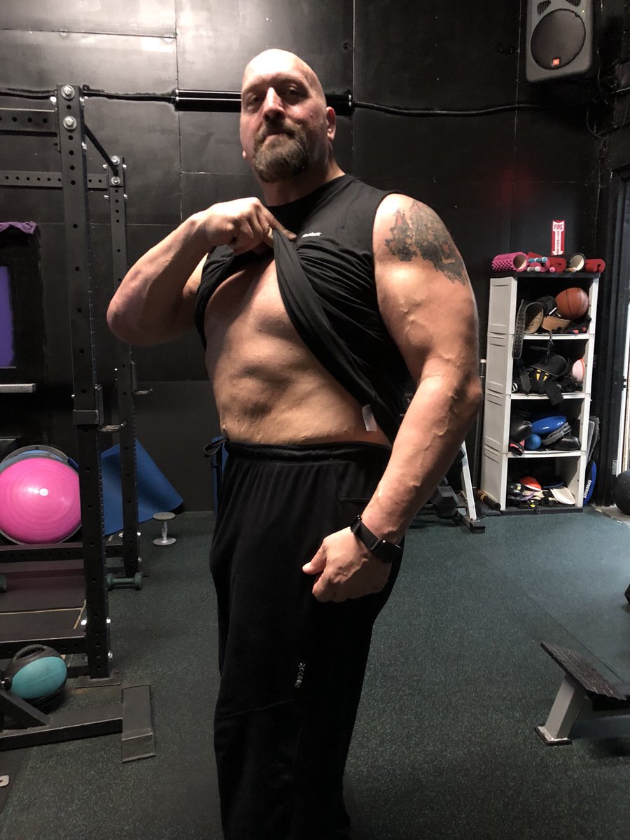 Happy Birthday to The Big Show, who turns 51 today. 