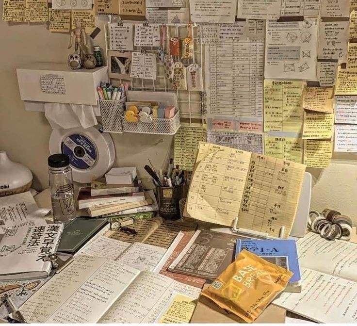 studyrzz's tweet image. ~&amp;gt; nome : micka 
~&amp;gt; 17 anos, 2005 
~&amp;gt; 3° ano do ensino médio | curso : vigilância em saúde 
~&amp;gt; futura : nutricionista ou pediatrica 
~&amp;gt; metas : enem, aprender espanõl  e inglês, parar de procrastinar 

🌷#studytwt #studytwtbr #study