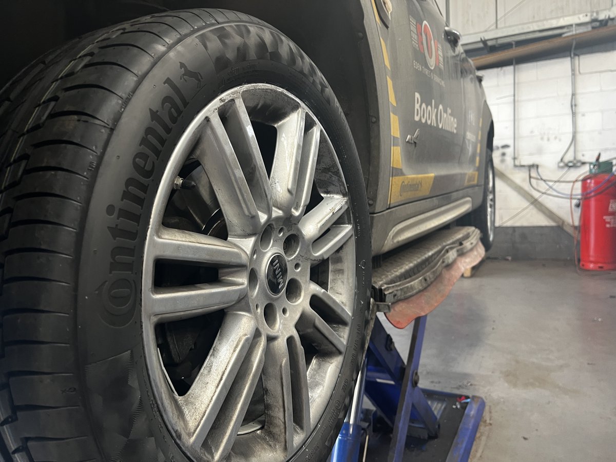 edentyres's tweet photo. New shoes for our courtesy car here at 📍Derby

@ContiUK all round for our #blackchilli themed hybrid mini 🛞

#tyres #Automotive #hybrid https://t.co/9VYkB9Otwg