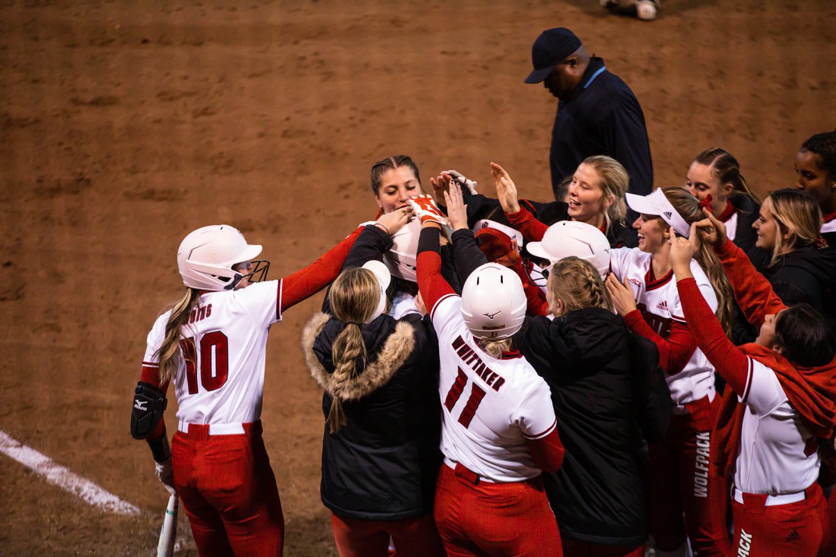 We're ready for some <a href="/PackSoftball/">NC State Softball</a> 🐺🐺🐺