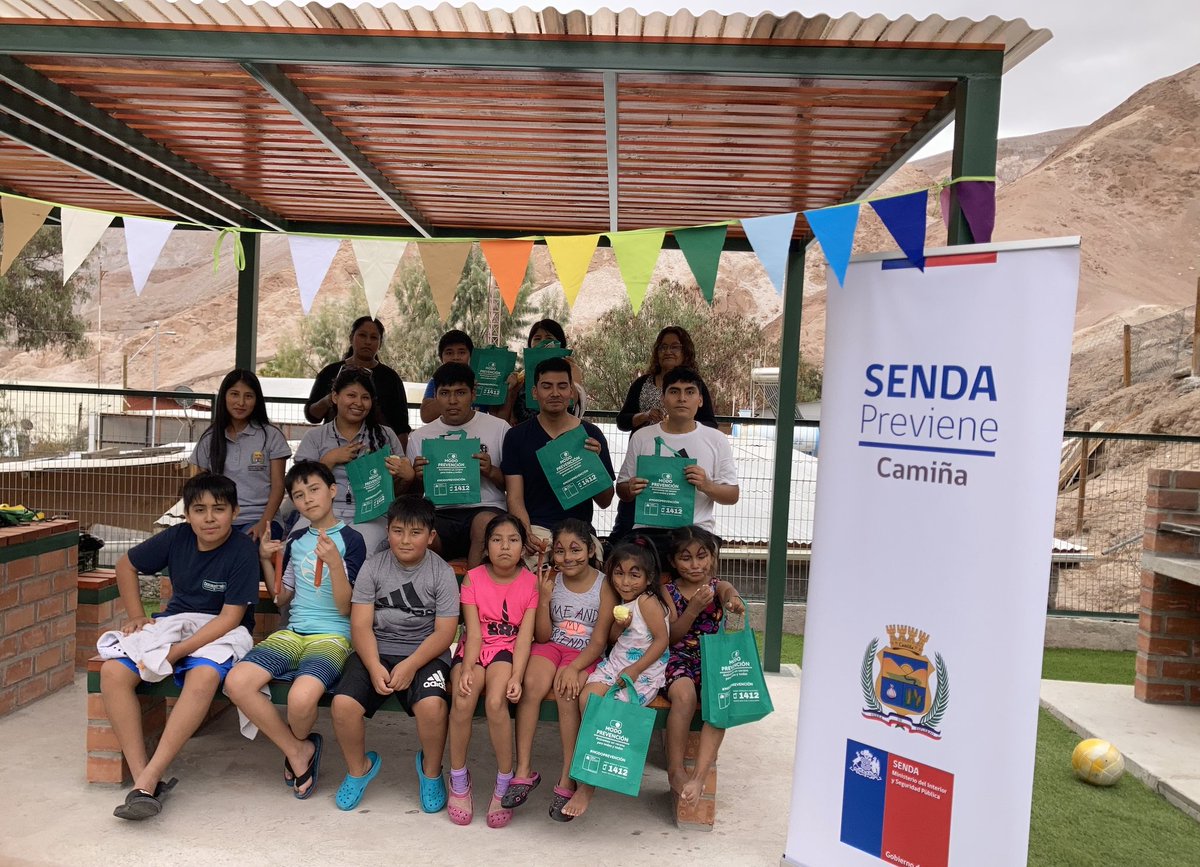 Senda_Tarapaca's tweet photo. En el marco de nuestra campaña #ModoPrevención, el equipo @SendaCamina realizó actividad recreativa en la localidad de Moquella de la comuna de #Camiña @Muni_Camina 
Donde participaron niños, niñas, adolescentes y adultos cuidadores; promoviendo el buen uso del tiempo libre 🏜️⛹️ https://t.co/1NAEiki72T