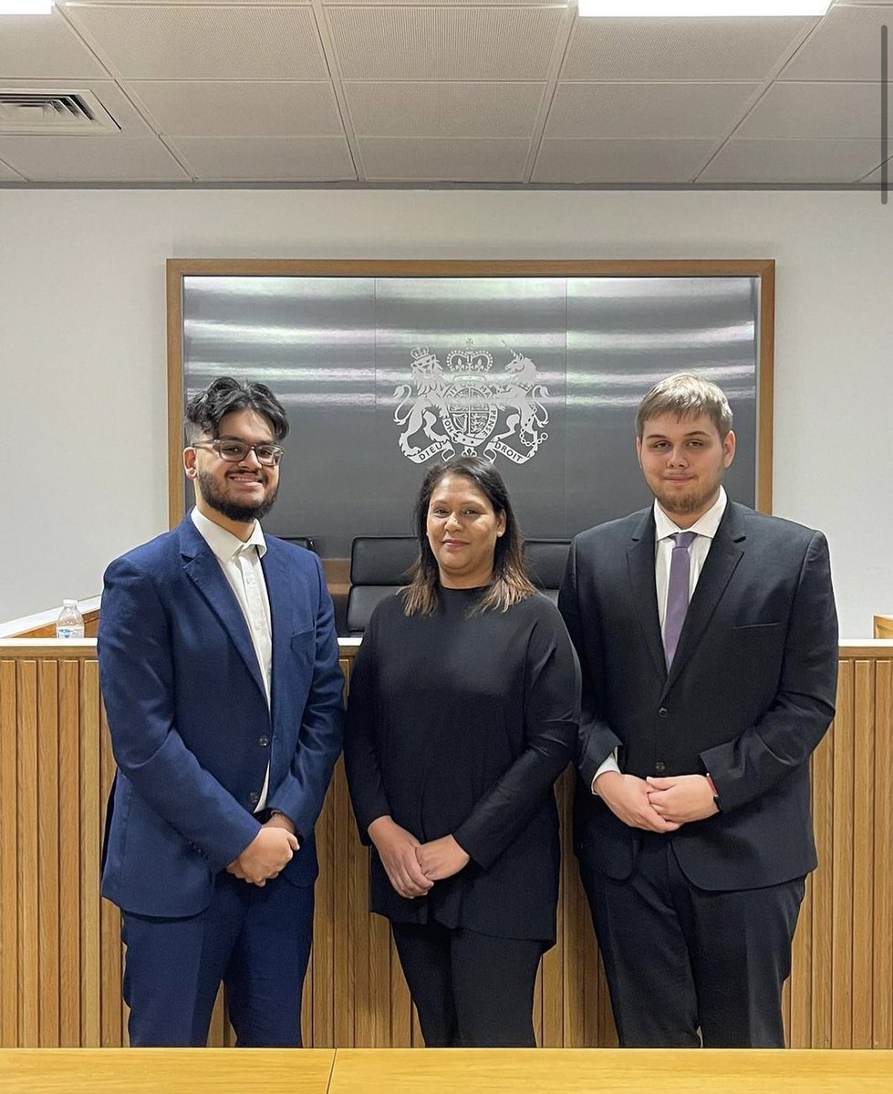 A throw back to when our team of mooters went to Derby University to participate in the Inaugral Midlands Mooting League!