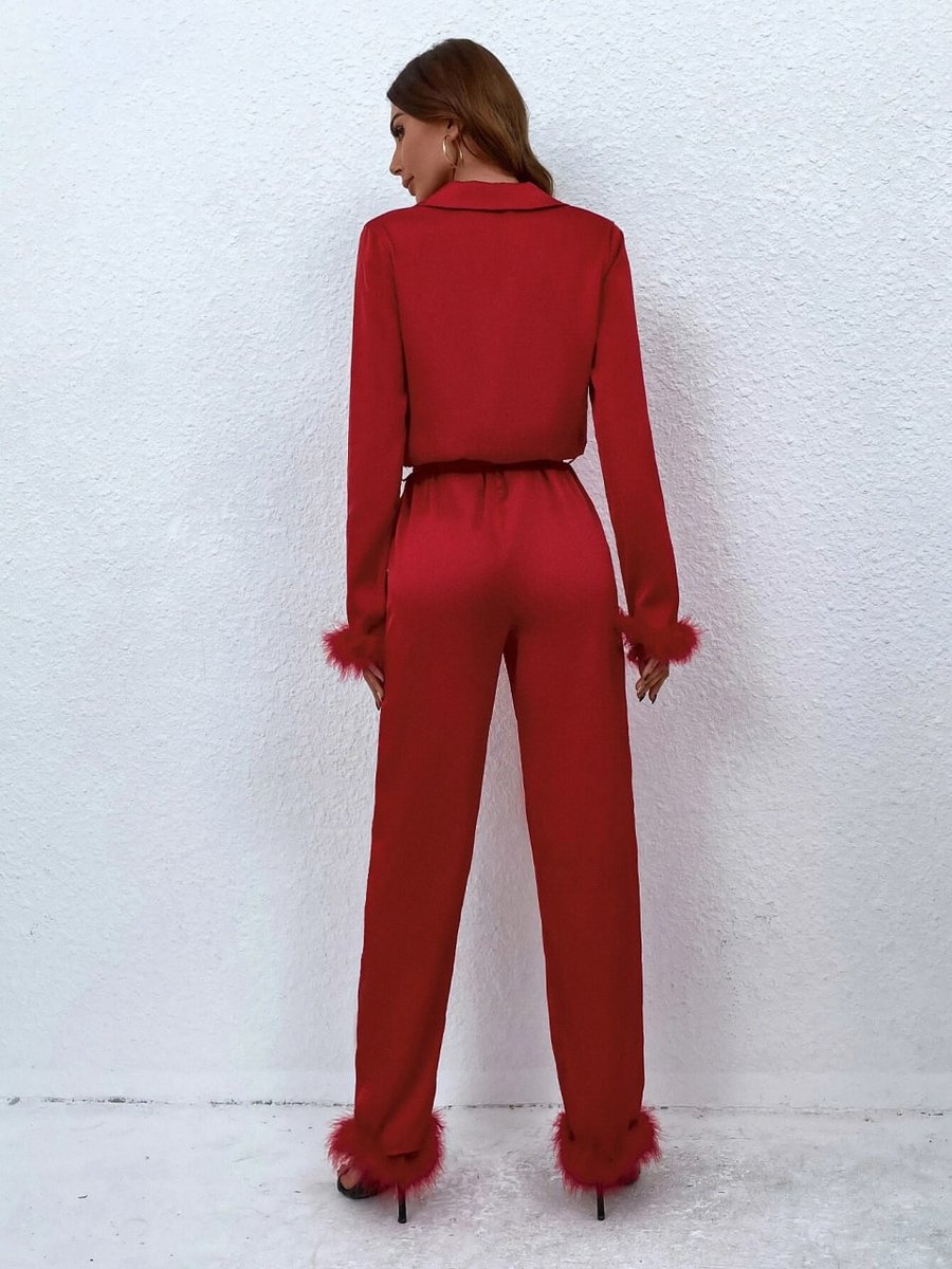 raymond_xin's tweet photo. Fuzzy Cuff Lapel Collar Belted Shirt Jumpsuit ✨
.
.
.
#shein #sheinfashion #sheinus #sheinforall #beautyforall #lady #ladiesfashion #beauty #ootd #outfit #outfitoftheday #niceclothes #clothes #womenfashion #fashion #womenstyle #fashionforall #clothing #jumpsuit #red https://t.co/p69xsTkyZY