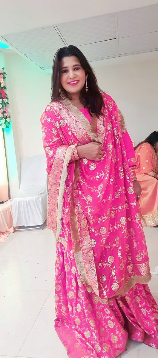 azizkavish's tweet photo. I'm wearing Garara made of material recycled from plastic bottles ..

But ye sab baat hum kisi ko batate nahi hain😜 https://t.co/N8mb5m2hGK