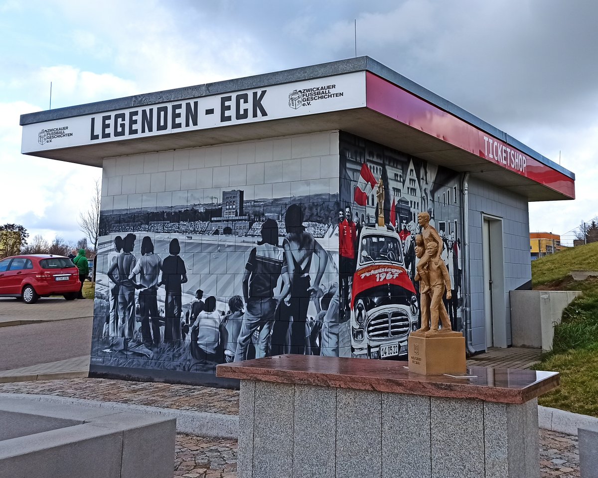 carlluis_gh's tweet photo. 04.02.2023
FSV Zwickau - SV Meppen. 1:1. GGZ-Arena. 4027 Zuschauer. Leider das letzte Spiel von Joe Enochs bei FSV (wurde zwei Tage später entlassen). Das wird wohl (jetzt) schwierig für Zwickau mit dem Klassenerhalt.
#fsvsvm #groundhopping https://t.co/SwSBPF1GCE