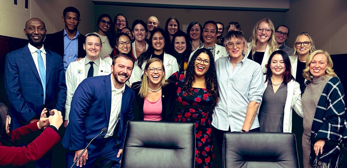 umnmedschool's tweet photo. Five U of M medical students testified before Minnesota legislature in support of a bill that would prohibit conversion therapy for children and vulnerable adults in Minnesota. Read more ➡️: https://t.co/GcqUZM9IXz

@AthenaHollins | #LGBTQ | #Minnesota https://t.co/3GOuMSFf7S