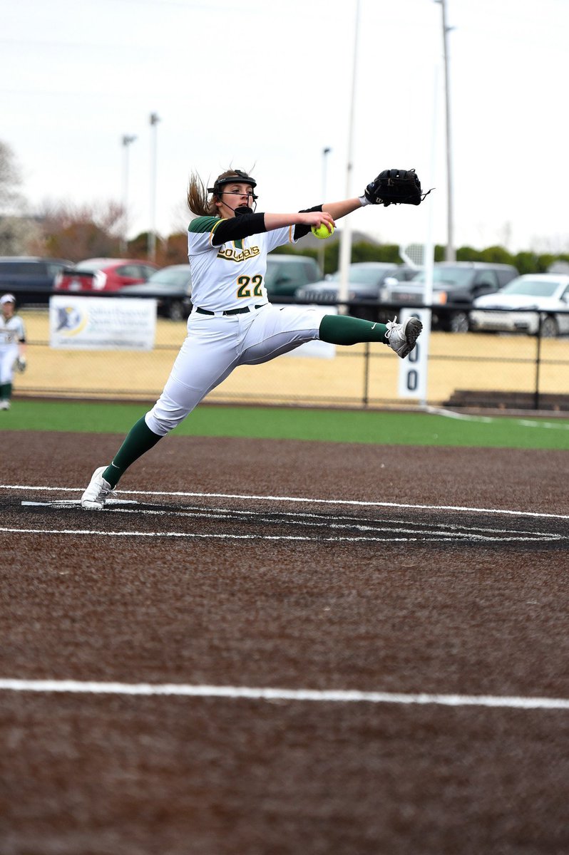 The newest addition to our ‘23 class is Araceli Rivas. Rivas is a pitcher from Salina, KS (Salina South HS/ Wichita Blitz) Araceli is an all division and all state pitcher and will be a huge addition to our talented pitching staff! Welcome to the family Araceli!