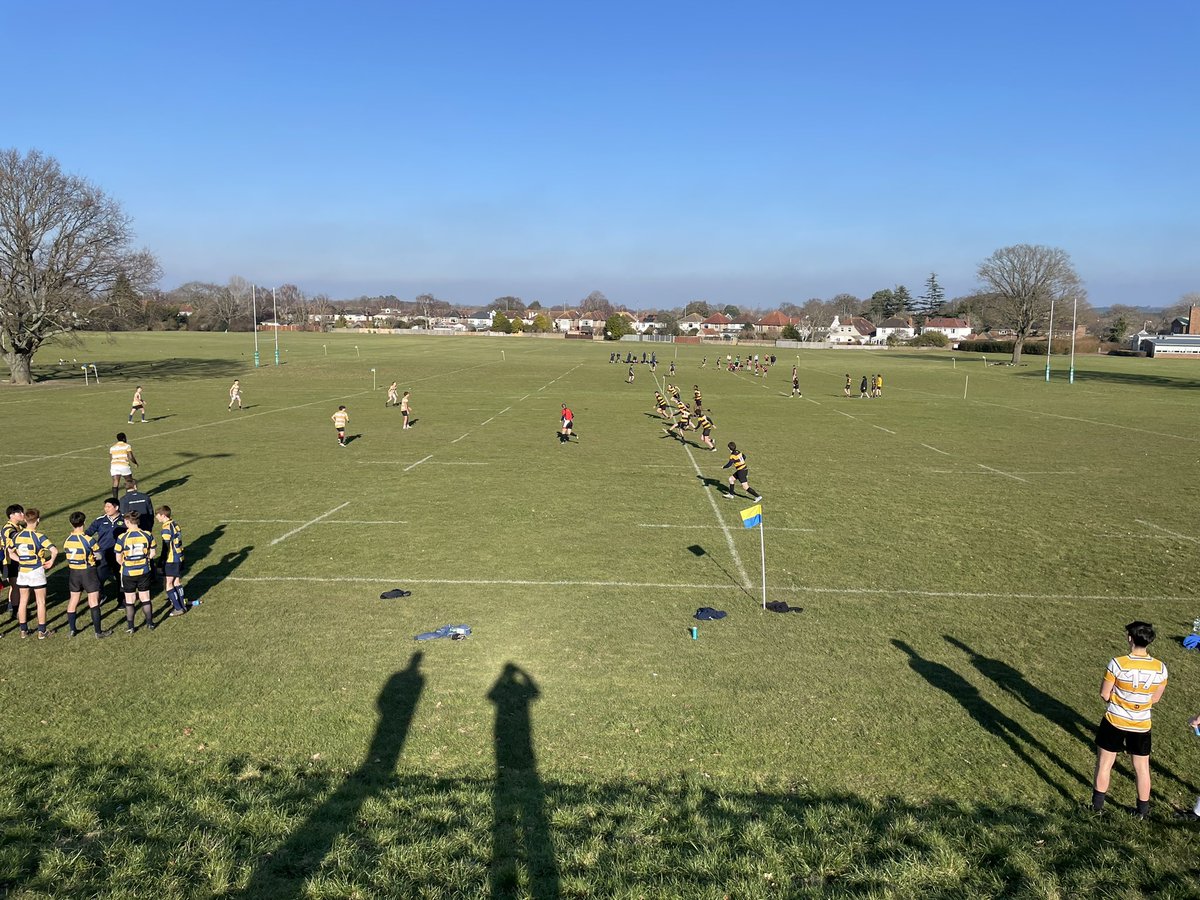 Pleasure to host the inaugural Bournemouth school7s competition today. Perfect conditions, congrats to @BWSRugby who won playing some superb rugby. Looking forward to next year already! @dw_schools @EngRugbySchools