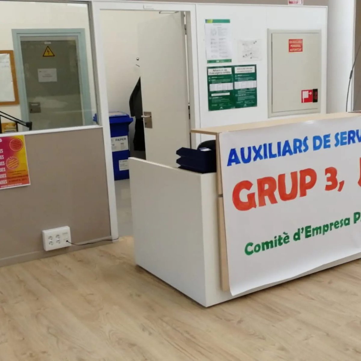 UGTUAB's tweet photo. Fa 30 anys de la última reclassificació. 
Ara,amb l'acord de Fons Addicionals teníem la possibilitat de reconèixer el valor de la feina d'aquestes companyes i companys que a més van demostrar el seu valor essencial en la fase més crítica de la pandèmia. https://t.co/MzvPVGGQqr