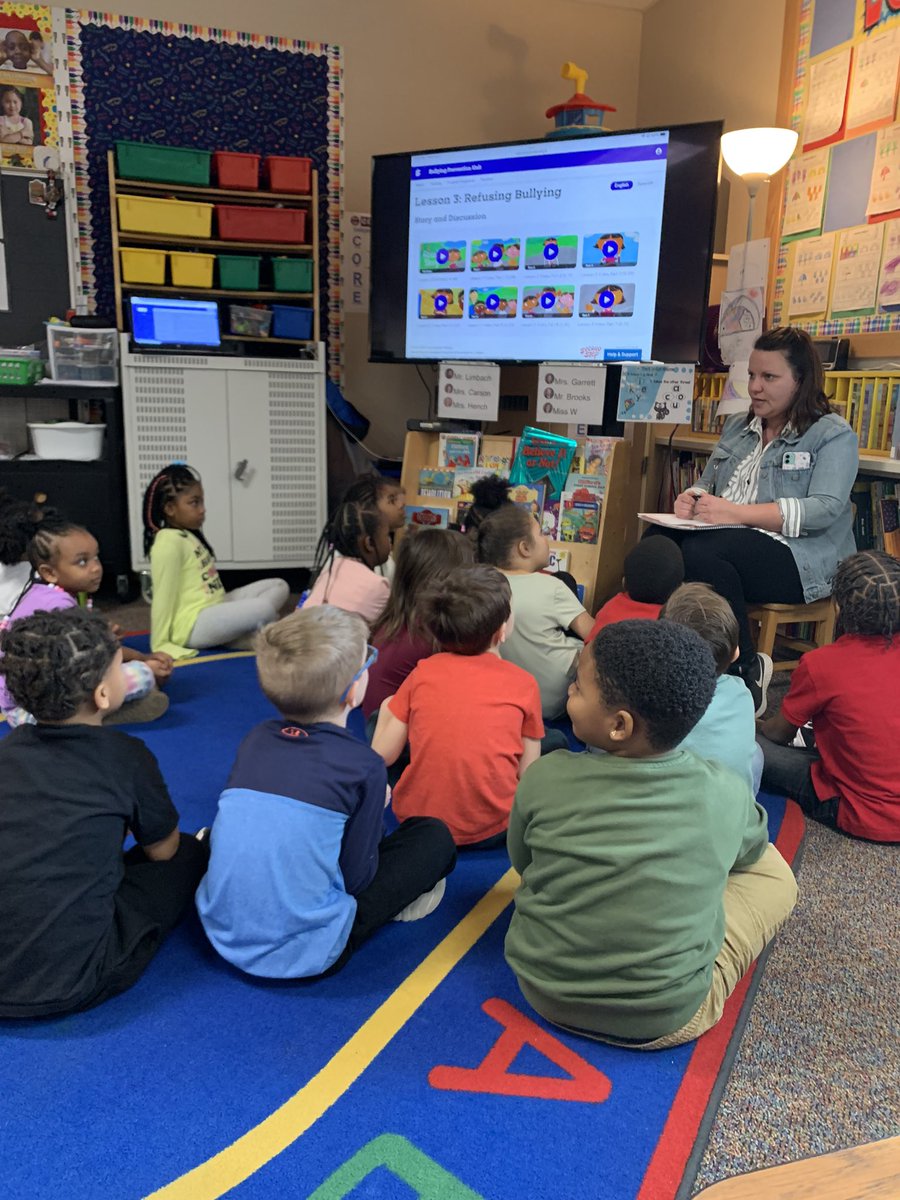 Our third bullying lesson with @bbtapper today <a href="/LibertyParkElem/">Liberty ParkPatriots</a> #allin #warrenwill <a href="/Counselors_K12/">Warren Township Counselors K-12</a>