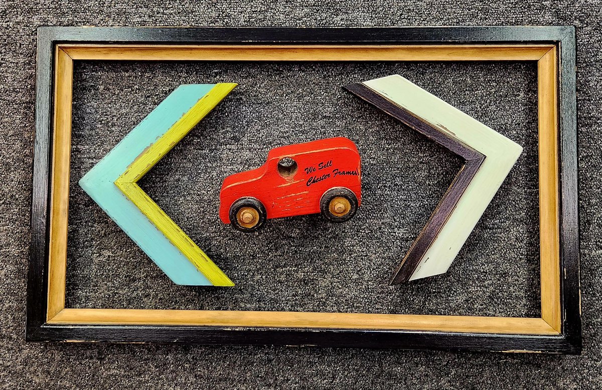 FrameDeArt's tweet image. We love carrying Chester Frames!  Any color combination you desire and so many profiles! They are never back ordered because each order is custom made!

#ChesterFrames #CustomFrames #Denver #Colorado #framing #customframing #pictureframing #art #decor 
@TruVueGlazing