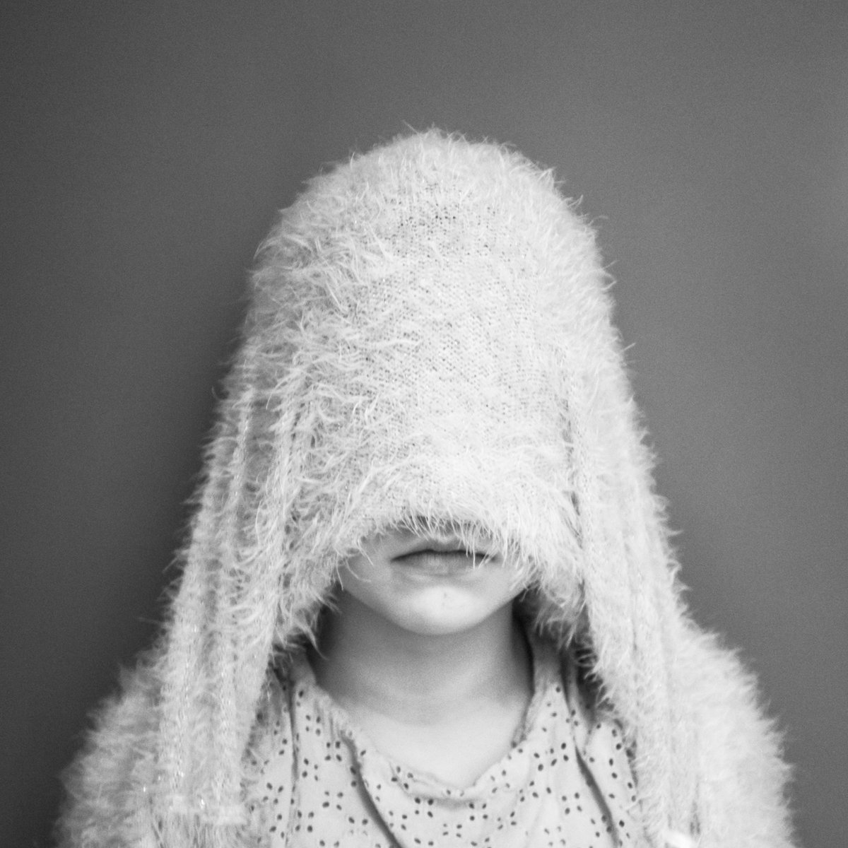 wipplay's tweet image. Le 23/01/2023, le #HautConseilàlEgalité a publié son rapport annuel sur l'état du sexisme en France. Pour comprendre l'ampleur du problème, voici quelques chiffres illustrés par des images participantes au #concoursphoto LE SON DU SILENCE 👉 buff.ly/3Yen8gh 

📸Auclairde