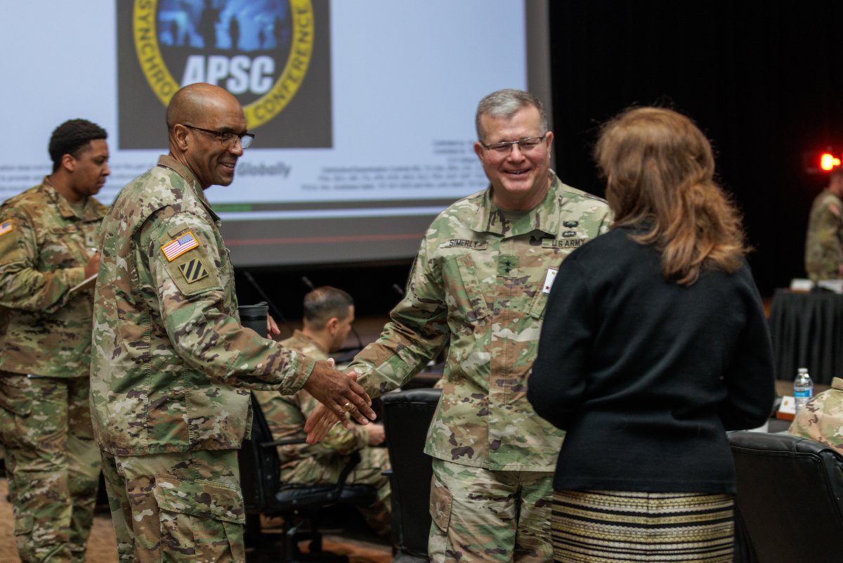 Day 1 of the Army People Sync Conference was a success! The conference aims to synchronize Army efforts in the recruiting & accessions mission of its all-volunteer force & creating an MDO capable force. #VictoryStartsHere #APSC @TradocCG @TradocDCG @TRADOCCSM @USArmy @USArmy_G1