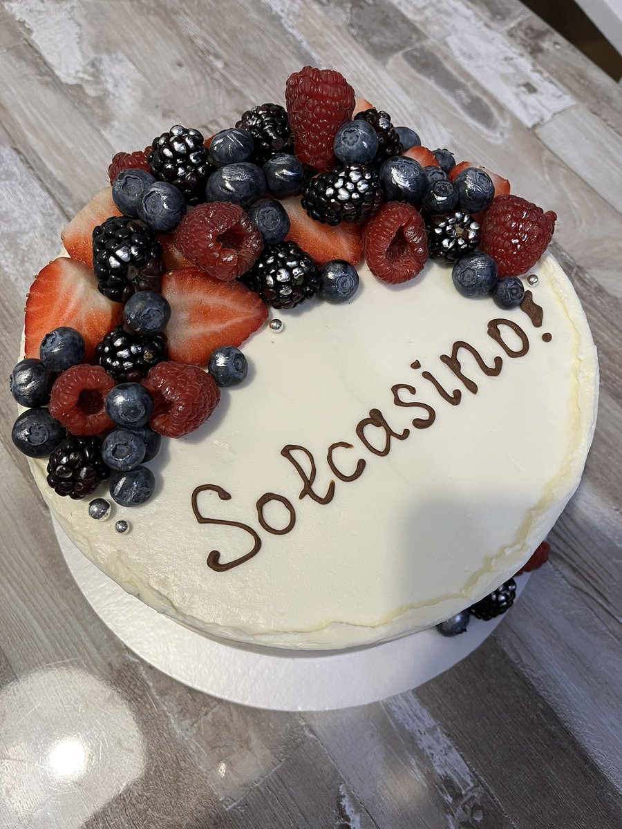 tyrishkineth's tweet photo. made this cake especially for you @solcasino https://t.co/A2c1O2LwiT