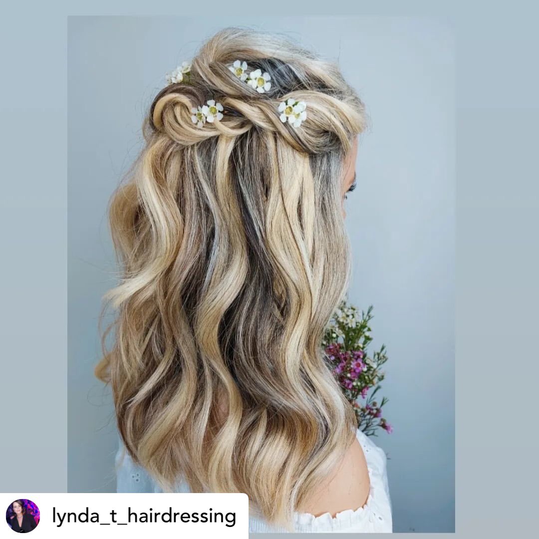 SCFEOfficial's tweet photo. Sooo excited for our super talented #SallynogginCollege #hairdressing teacher @lynda_t_hairdressing to be a finalist in this year's #Glammies Awards 2023 @greatlengths_ireland in not only one category but two!
Fingers crossed for the win π
@apprenticesIrl #hairdressingcourse https://t.co/UdZljsw86g