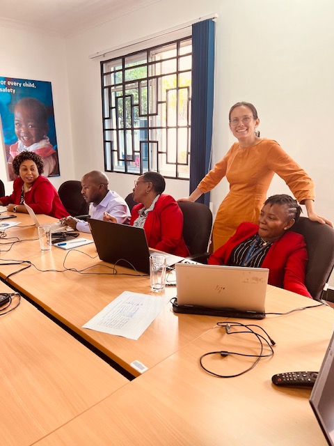 UNICEFTanzania's tweet photo. Knowledge sharing is key💙
Today @UNICEF 🇹🇿  held a training to equip 60 budget officers from @mofURT  with necessary technical skills for budget analysis’. The group become more familiar with advanced excel, data formatting, data visualizations, and advanced data analysis. https://t.co/ptGef3u25y