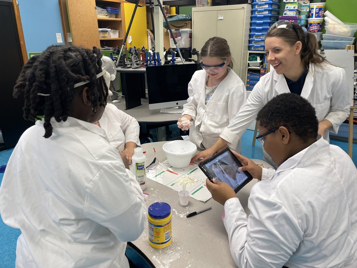 Final day of testing variables and making their large batch of Playdoh for first grade. Great PBL project for states of matter. Kids even asked to stay in from recess to finish <a href="/Benton_STEM/">Benton Elementary</a> @SidneyDace <a href="/CarrowHive/">Kea Carrow</a> <a href="/comowebb/">Ragan Webb</a>