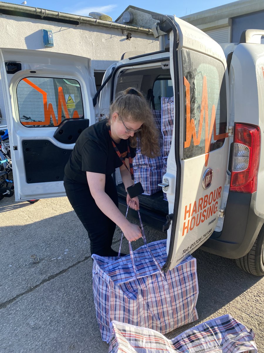 HarbourHousing's tweet image. Yesterday, Cicely and Bekah were delighted to be able to drop off more warm packs to St Blazey Recycle, Reuse and Resale, STAK (St Austell Kitchen) and Daisy Dukes.💡 A huge thank you to everyone involved in helping to distribute these packs to people in need🏡 #GridCommunityFund