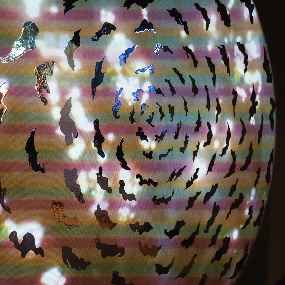 MuseumWoerden's tweet image. Performance/workshop Jinxiao Zhou - do 16 feb

In zijn video-installatie bespreekt Jin mooie herinneringen aan water. Daarna koffie/thee en aan de slag met een collage.
Info: ow.ly/Fc7C50MA8uP

#jinxiaozhou #videoinstallation #water #performanceart #workshop #beleefwoerden