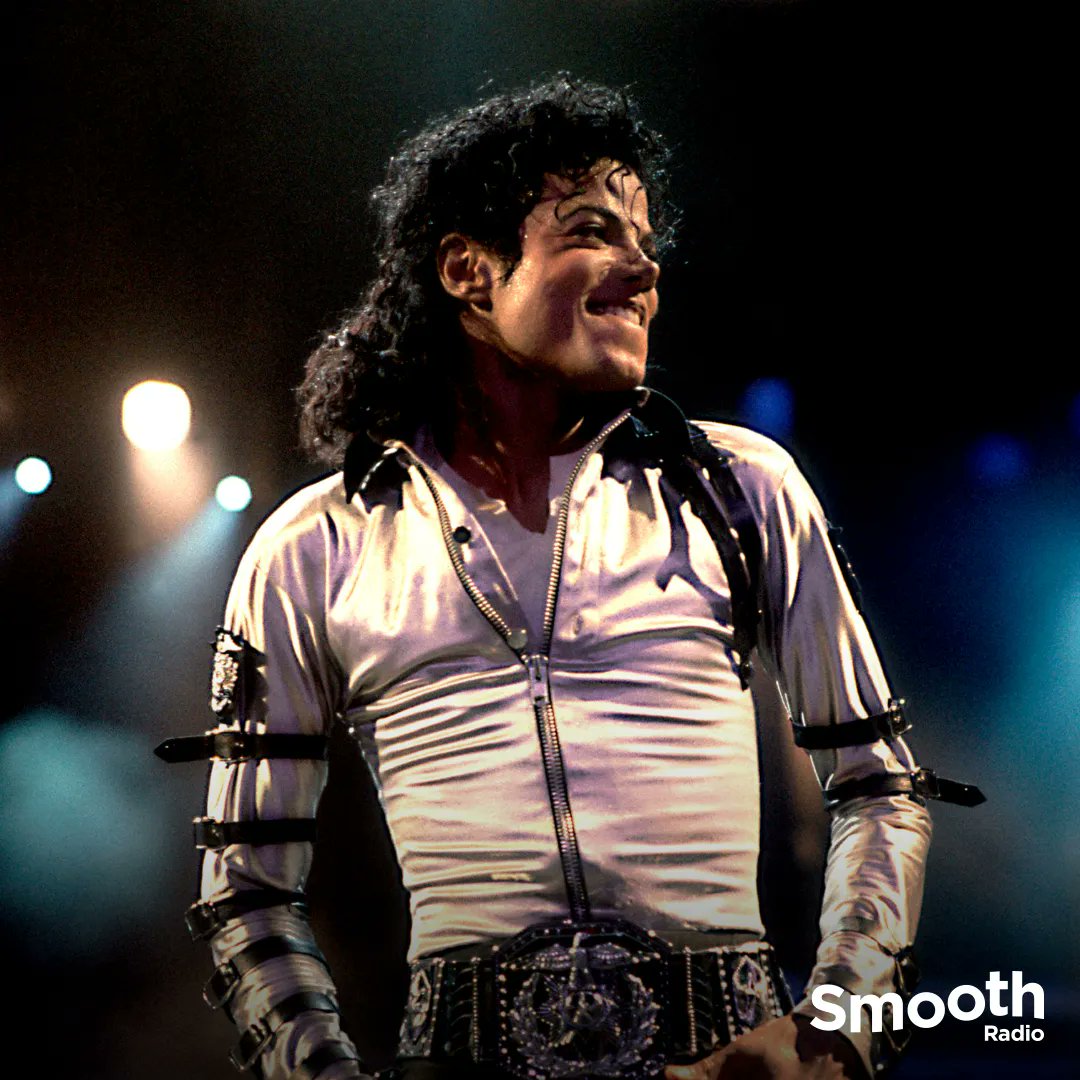 SmoothRadio's tweet photo. What song do you think of when you see this singer? 🤔 https://t.co/R8zUky9Jpf
