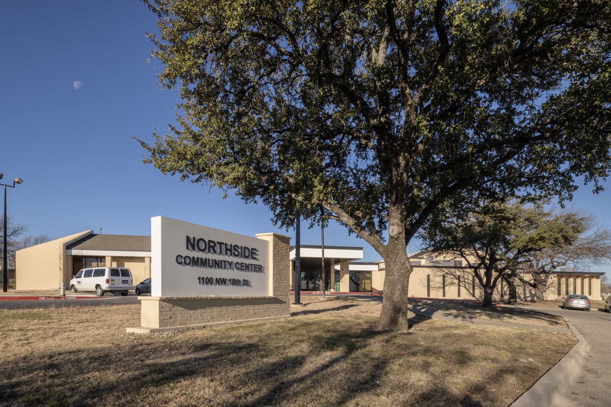 MuckleroyFalls's tweet photo. The City of Fort Worth Northside Community Center received significant improvements to best suit its community. Our design partner, Elements of Architecture, thoughtfully connected two previously separate buildings to provide a welcoming new reception area. #BuildingSimplified https://t.co/iu8MJyYcfk