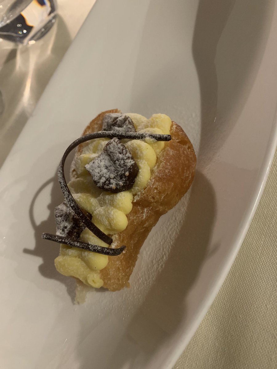 missaglia_sara's tweet photo. 🥂Monnallegra è il vermentino in purezza vinificato da Argentaia.
.
✨Note fresche e agrumate, dai profumi mediterranei, dalla brezza leggera, con un finale sapido e fruttato, di piacevoli confronti e ricordi.
#magnapars #monnallegra #vermentino #argentaia https://t.co/6s139UAMiD