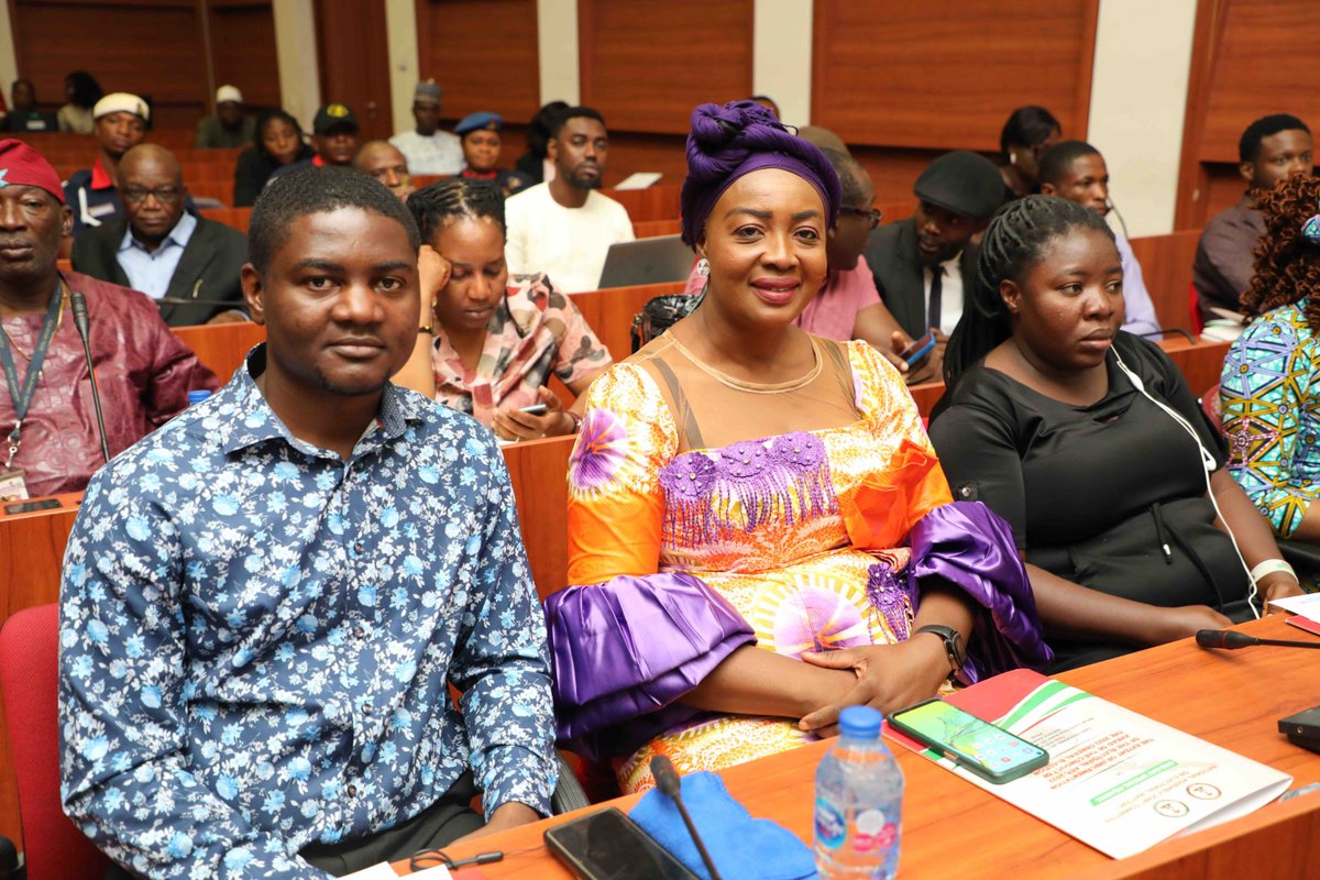 PLACNG's tweet photo. 1/ #PhotoSplash earlier today: 'Joint Special Hearing on the Extent of the Implementation of the #ElectoralAct2022 Ahead of the Conduct of the #2023Elections', organised by @nassnigeria Joint Committee on Electoral Matters, supported by PLAC & @UKinNigeria
#NigeriaDecides2023 https://t.co/OupEGHCCZm