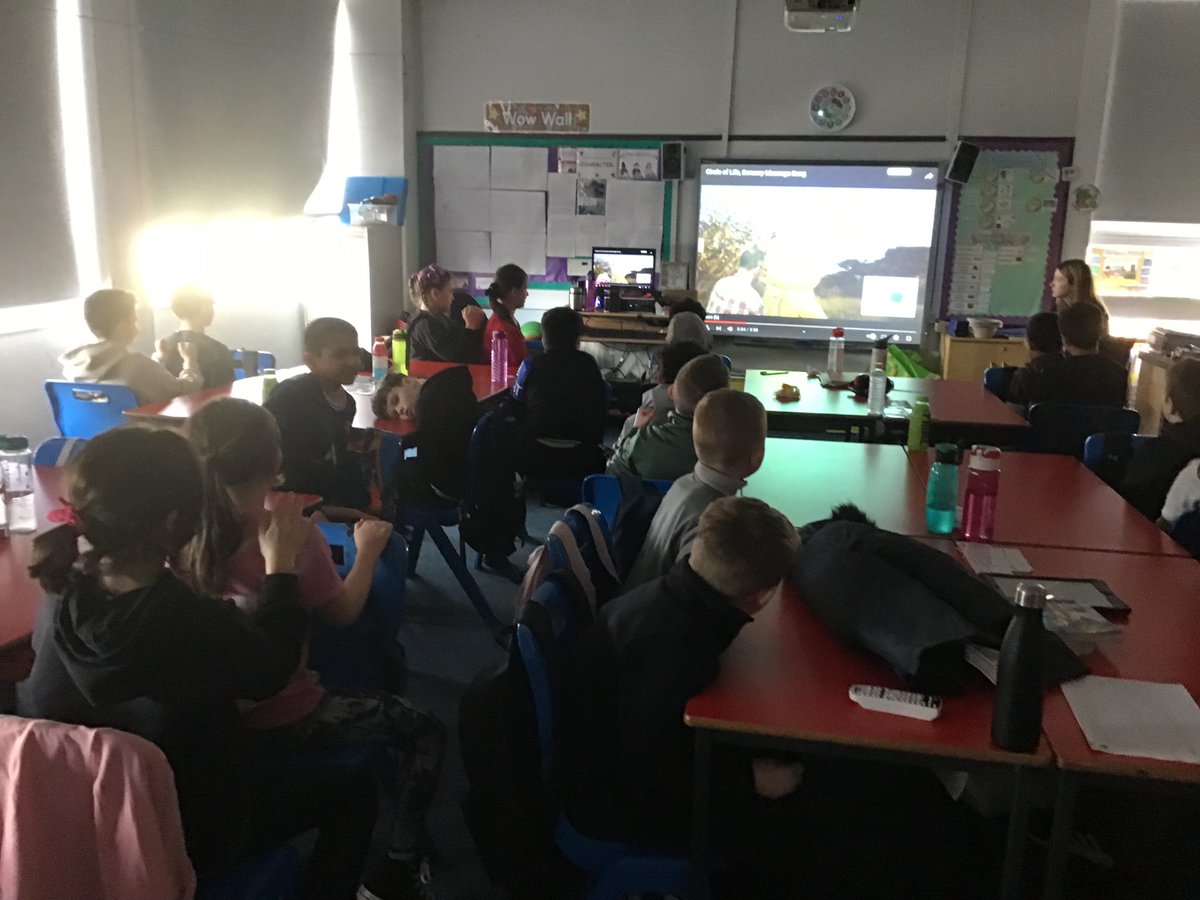Some relaxing Story Massage for P5 for Children’s Mental Health Week. I was very impressed with their massage techniques 💆‍♀️💆‍♂️#letsconnect <a href="/Place2BeScot/">Place2Be Scotland</a> <a href="/CorpusChristi_K/">Corpus Christi PS</a>