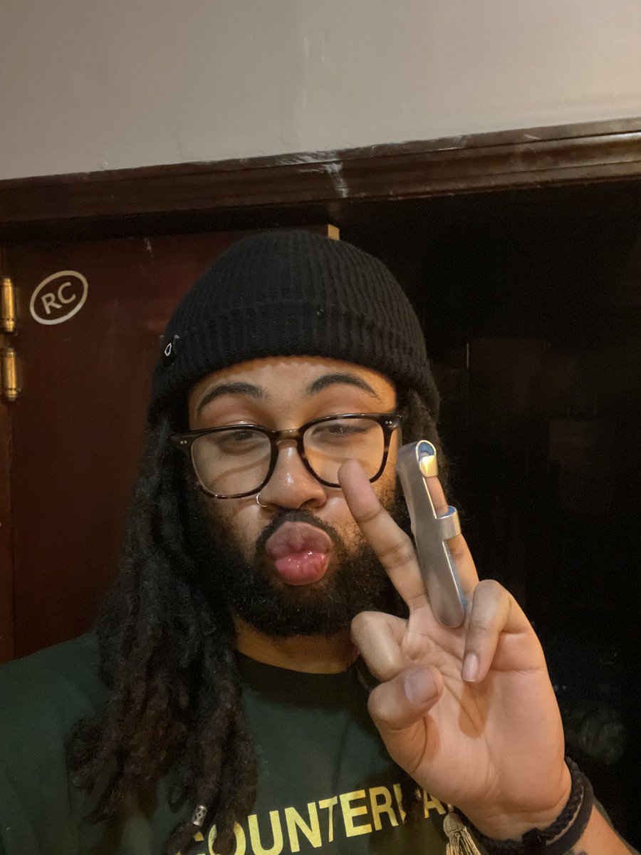 artuhhh's tweet photo. It’s my bday plz buy me a Virgin piña colada
Cashapp $ArthurWernham 
Venmo @artuhhh https://t.co/CBCWKjtq47