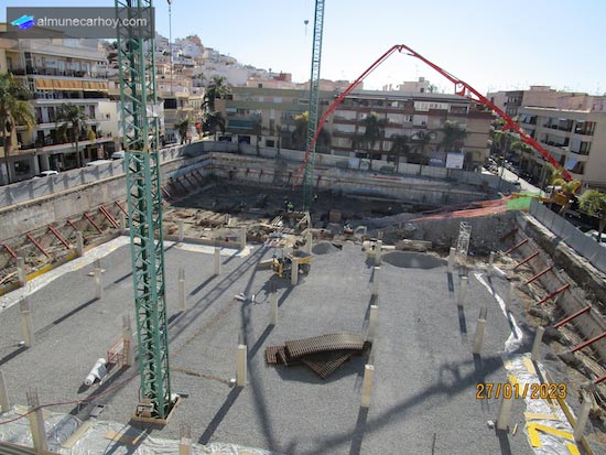 Evolución de las obras del Nuevo Mercado de Almuñécar 
almunecarhoy.com/obras-del-nuev…