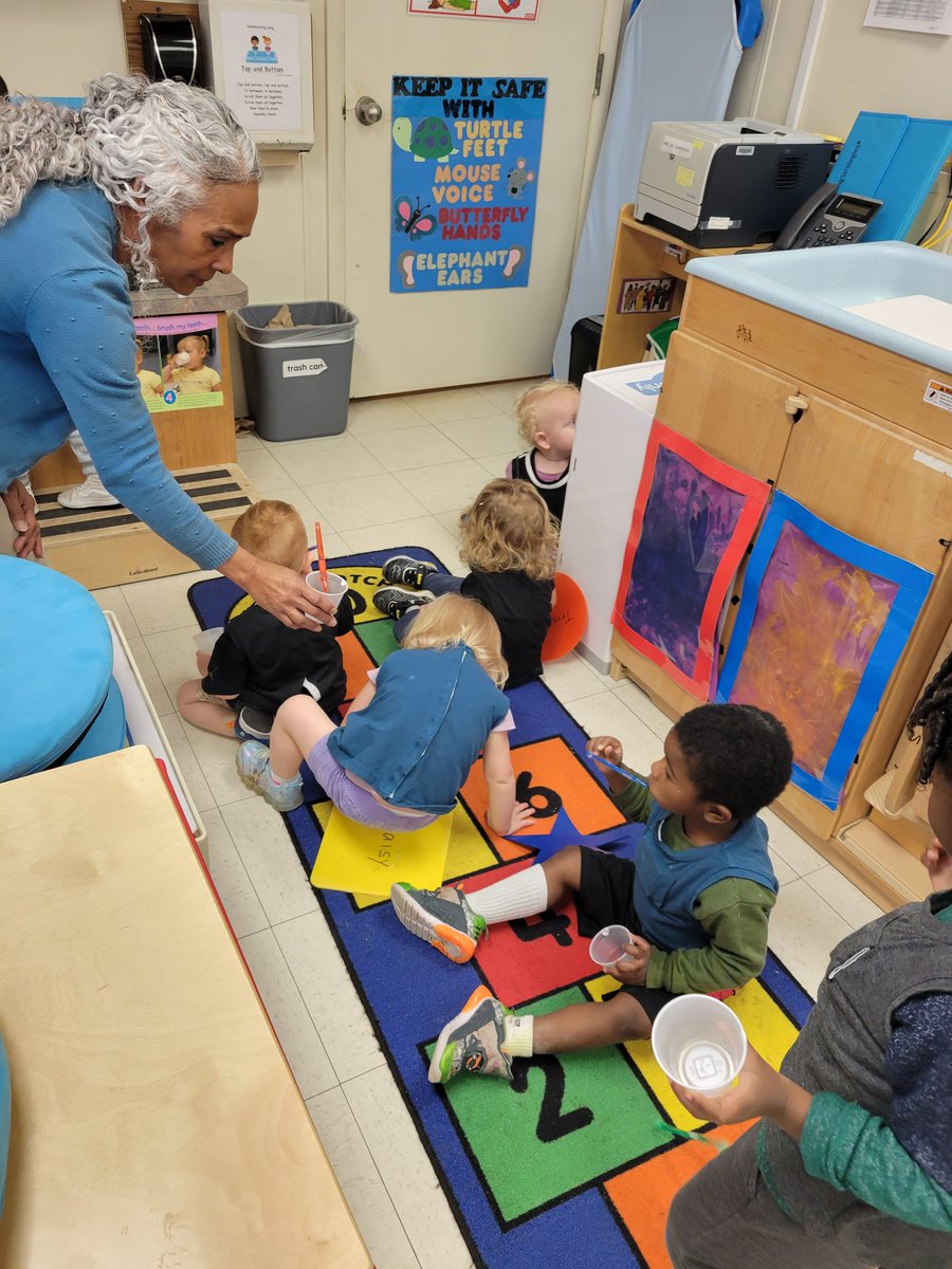 otero_jacki's tweet photo. #LENAweek4 I am so proud of these early childhood kids. They are not just #brainbuilders #learningthroughtalk and engaging in enriching #conversationalturns but working on so many life skills like serving themselves during mealtimes and brushing their teeth. 🧠🗣❤️ @LENAEarlyTalk https://t.co/Wdh26XCoz5