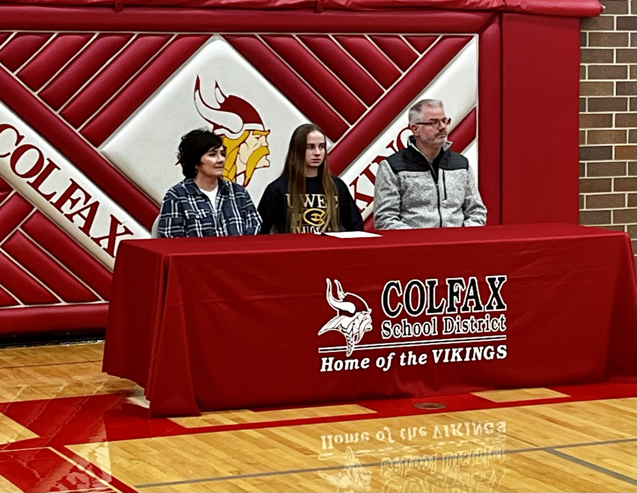 Colfax School District on Twitter "Senior Molly Heidorn signed with UW