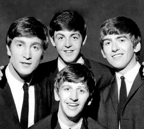friseuringo's tweet photo. 1963 - 2023 🥇 Un look vincente
#LeoGassman #Beatlestyle #TheBeatles #Sanremo2023 #Ariston #Sanremo https://t.co/wirPAielHO