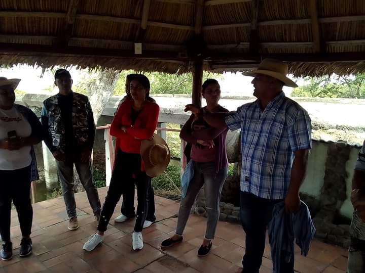Conocer a nuestros candidatos a diputados, en todo el territorio de #RioCauto, ha sido compartir un bello momento con el pueblo y con trabajadores, así expresaban nuestros pescadores #JuntarYVencer  #MejorEsPosible #ProvinciaGranma  <a href="/DrRobertoMOjeda/">Dr. Roberto Morales Ojeda</a> <a href="/CapoNapoles/">Yanaisi Capó Nápoles</a> @EduardoLpezLey3