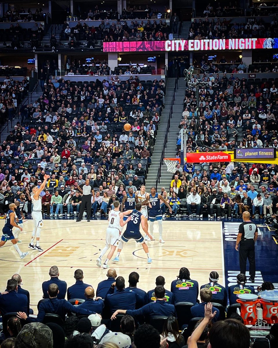 kjer26's tweet photo. …am I a Denver @nuggets 🏀 fan now?! Only thing that would’ve made this night better is if my fave @DeAndre Jordan had played. https://t.co/QeBqpukmFY