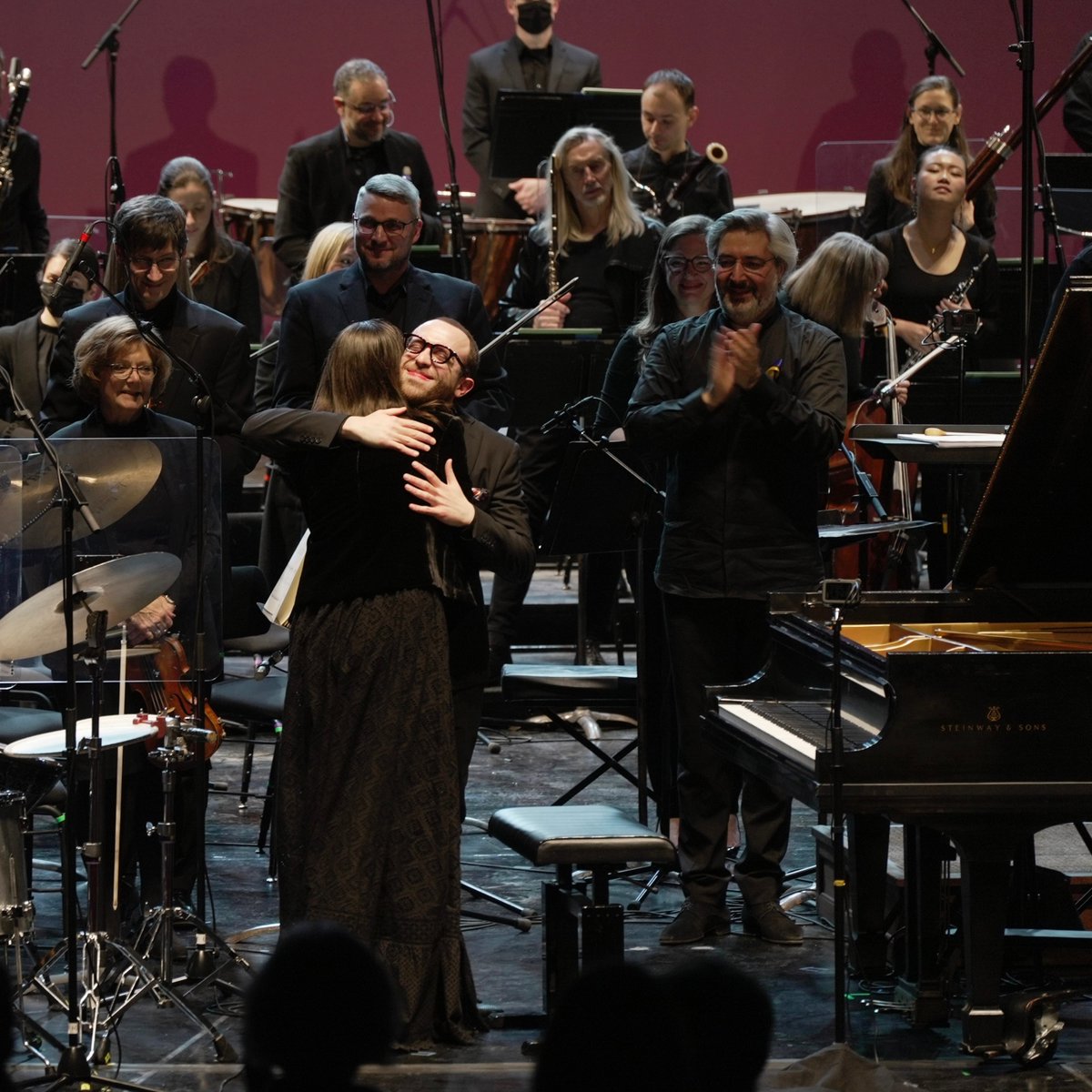 namoradzepiano's tweet photo. What an extraordinary experience last week premiering @KatiAgocs's brilliant new piano concerto "Transluminescence" with the @WpgSymphony and Daniel Raiskin. Many thanks to @honens for making this possible, and so excited for the bright future of this new work. https://t.co/jICVJz3y7i