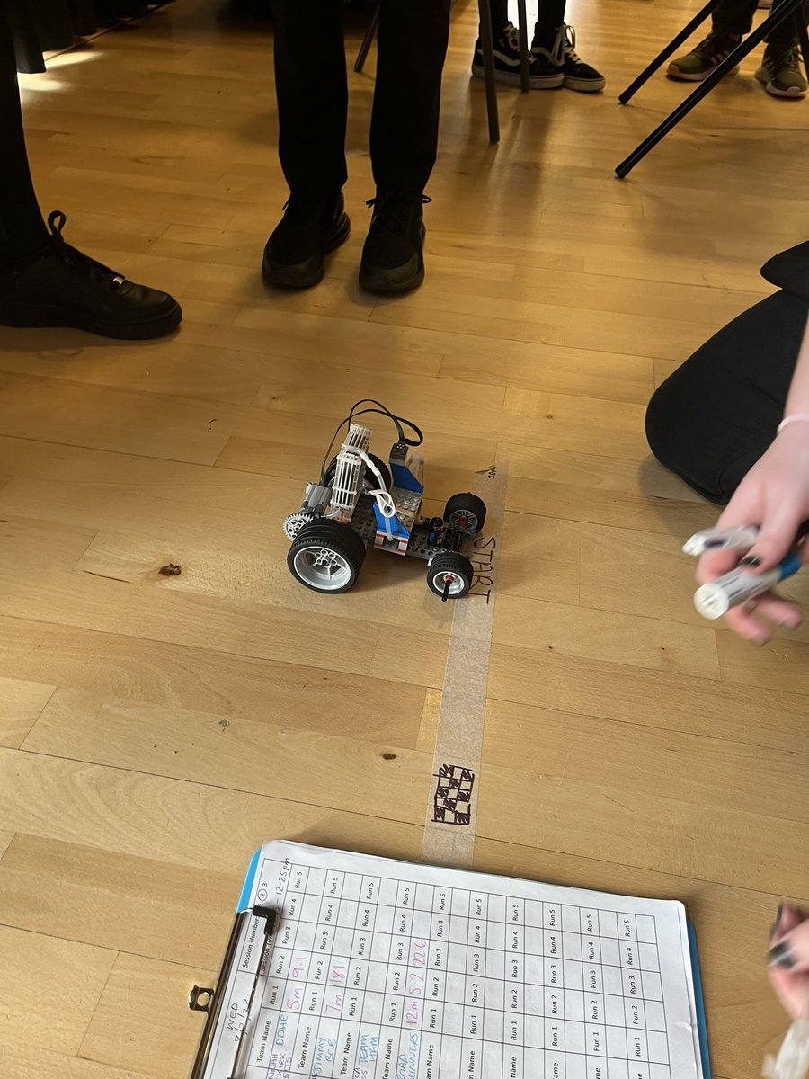 DunHSChemistry's tweet photo. An excellent first day of our S2 Hydrogen Challenge, a competitive cohort with some amazing ideas and results. Bring on tomorrow! @DunfermlineHS @fifepedagogy @FifeDigiLearn #fifestem https://t.co/H9fBs0Z4mJ