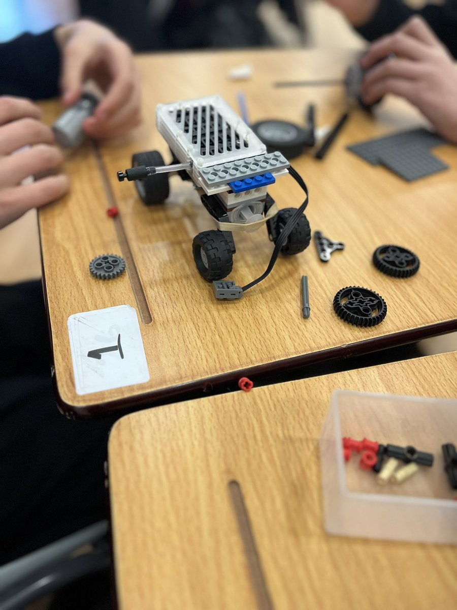 DunHSChemistry's tweet photo. An excellent first day of our S2 Hydrogen Challenge, a competitive cohort with some amazing ideas and results. Bring on tomorrow! @DunfermlineHS @fifepedagogy @FifeDigiLearn #fifestem https://t.co/H9fBs0Z4mJ
