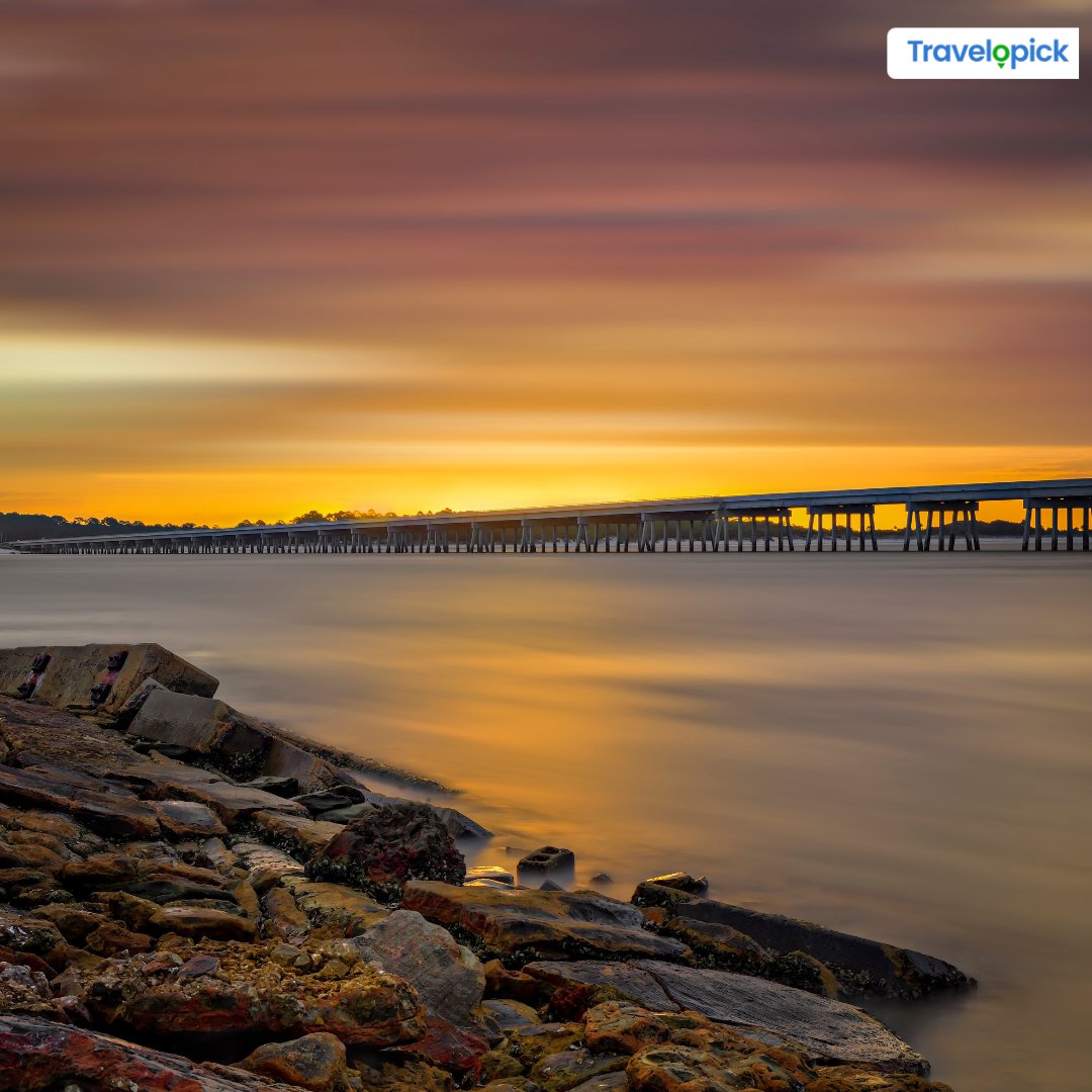 travelopick's tweet image. Amelia Island, Florida is perfect for a low key romantic getaway this Valentine’s Day.
Visit tinyurl.com/p3w5zhn4
#ameliaisland #florida #couplesgoals #ValentinesDay2023