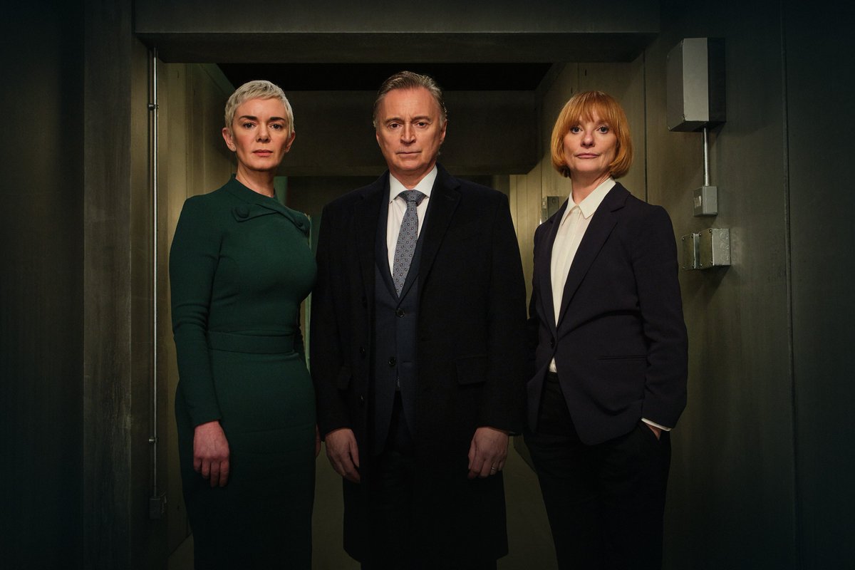 CVGG's tweet image. 👀 First look at #VictoriaHamilton returning as Anna Marshall in the third series of Cobra 🐍

This instalment premieres later this year on @skytv and also features @lisapalfrey 

#UpNextOnSky