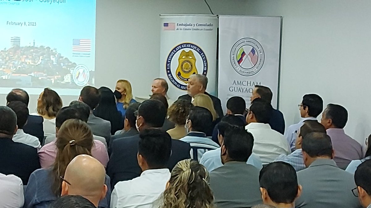 ChairAmchamGYE's tweet photo. En @amchamgye trabajamos para aportar a la seguridad y al intercambio comercial. Como señaló El Cónsul Strater, #EEUU y #ECU buscan activamente fortalecer sus lazos, destacando a @amchamgye como socio estratégico para la aplicación de los programas e iniciativas de cooperación. https://t.co/i9JWpzuNSH