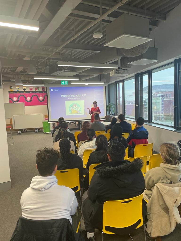 Gerkingerf's tweet photo. Putting your best self forward for work! @ERFIreland membershipmanager @lorraine_nrf on-site today @BusinessDCU giving advice and tips to students on CV preparation. @DCUAccess @DCUEdTrust #supportingfuturetalent https://t.co/bwyAENa1aQ