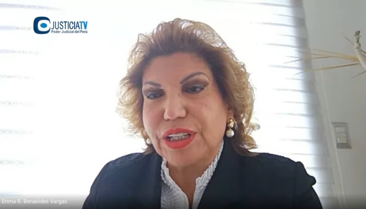 unchasqui's tweet photo. ¿Se acuerdan de Enma Benavides? Sí, la jueza que era investigada por liberar narcos a cambio de millonarias coimas y que es hermanita de la fiscal de la nación. ¿Qué creen? La Fiscalía ha pedido ARCHIVAR su caso. Así, sin roche, de manera descarada. Abro hilo. https://t.co/emyqxftCRI
