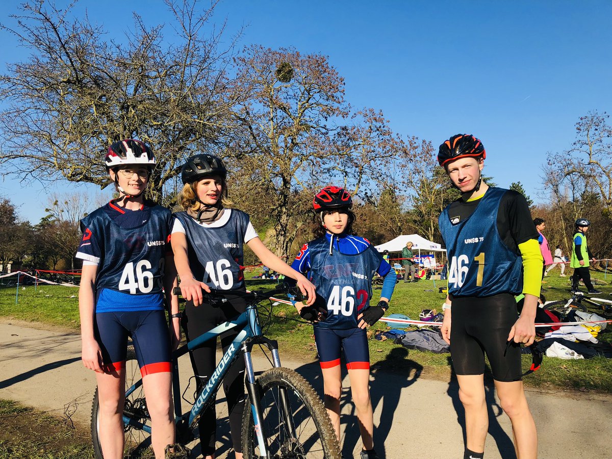 NatationPaul's tweet photo. Champions d’académie 🏆 de Run and Bike 🏃‍♀️🚴🏻‍♂️ qualifiés aux France 🇫🇷 UNSS. Unis dans l’effort et solidaires dans la difficulté nos élèves du @Pvalery75012  Anouck, Charlotte, Amine et Philemon ont profité du ☀️ pour briller de leurs talents  @UNSS_Paris @Paris2024 @Mairie12Paris https://t.co/DeyxhvTtge