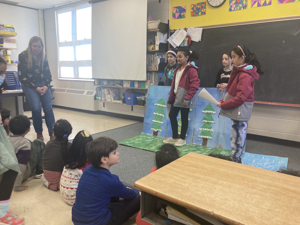RobDiPro's tweet image. I&apos;m just as excited as the grade one students to see this play with a critical conscience performed by ⁦@southrenkerry⁩ class ⁦@SilverCreekPS⁩