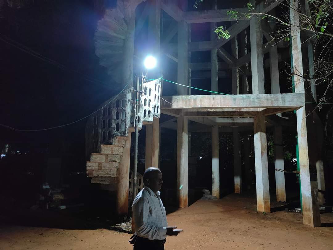 SangaviDr's tweet photo. நகராட்சிக்கு உட்பட்ட மேல்நிலை குடிநீர் தொட்டி வளாகத்தில் திடீர் ஆய்வு மேற்கொண்டோம் உடன் மரியாதைக்குரிய நகராட்சி ஆணையாளர் மரியாதைக்குரிய நகர  மன்ற உறுப்பினர்கள் அண்ணன் மணிவண்ணன், அண்ணன் முத்துக்குமார்.
#vriddhachalam https://t.co/NfELbrc8rr