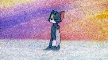 "أني دائمًا وياك وما اتخلى عنك"
وقت الشدة 🥲💔