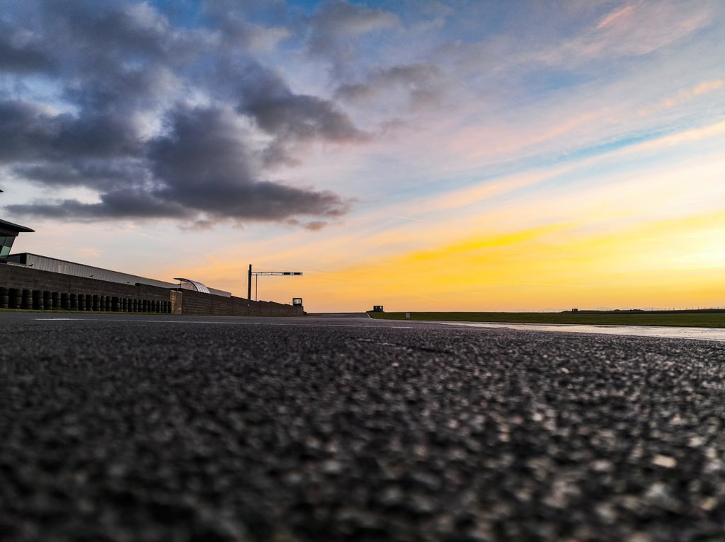 💙💛 Goodnight Team 😏 #tobecontinued …

📸: <a href="/MomentumSocial_/">MomentumSocial_</a> 

#NAPARacingUK <a href="/DanCammish/">Daniel Cammish</a> <a href="/ASuttonRacing/">Ashley Sutton</a> @Motorbase