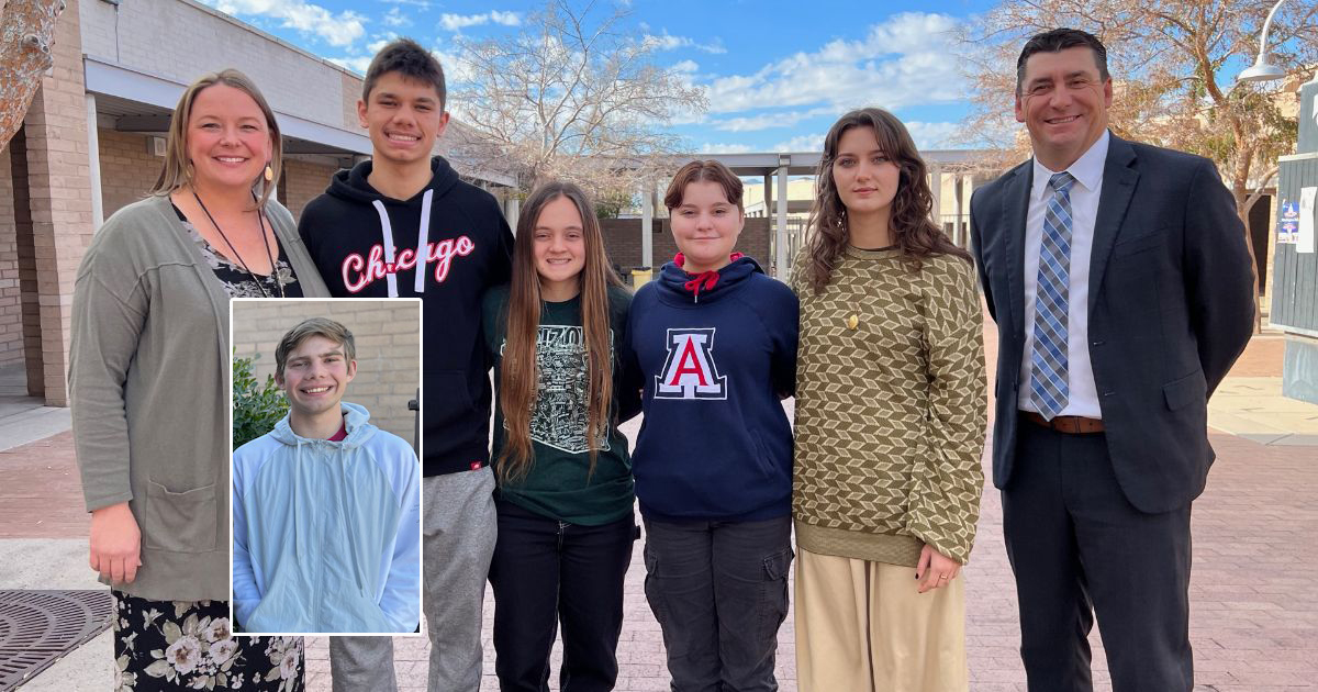 MaranaSchools's tweet photo. We are #MUSDproud of the 12 graduating seniors from Marana High School, Mountain View High School and MCAT High School who were selected to receive a $2,500 Scholarship from Marana Schools 2340 Foundation! Scholarships are awarded to students who have attended MUSD from kinde ... https://t.co/VVvsdhpRo2